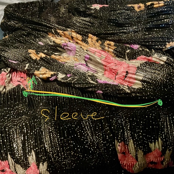 ‘’’VALENTINA ‘’’’   VINTAGE  PLEATED    SPRING JACKET one size fits all. - Picture 9 of 12